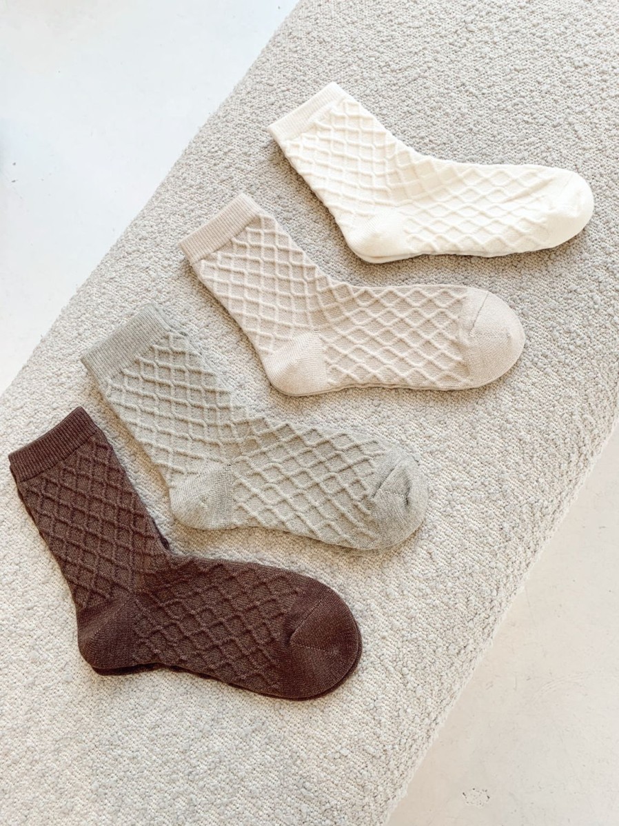 Hot Golden Tribe Plaid Bed Socks - Chocolate