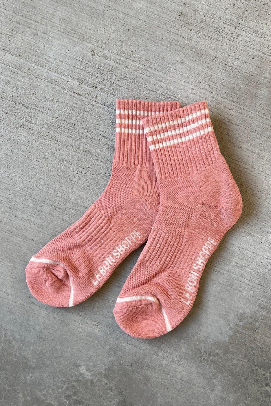 Online Le Bon Shoppe Girlfriend Socks - Salmon